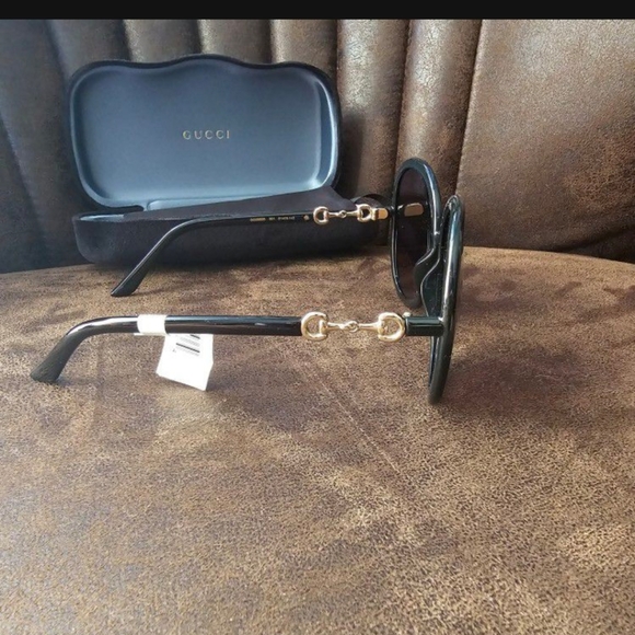 Gucci Women Sunglasses GG0889S-001 Black Frame Grey Lenses - Picture 6 of 6